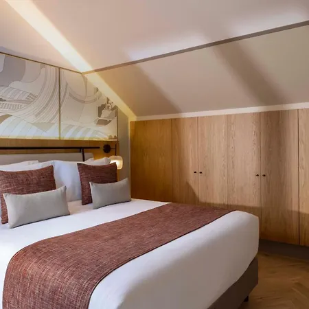 Hotel La Diligence 4*