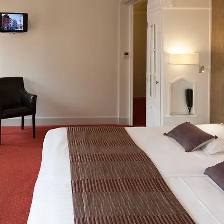 Hotel La Diligence 4*