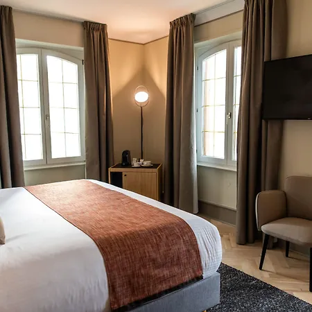 La Diligence Hotel 4*