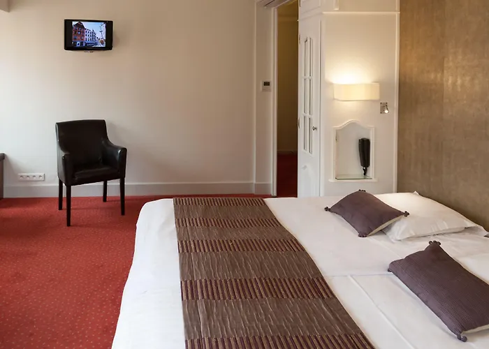 Hotel La Diligence 4*